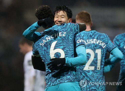 기뻐하는 손흥민[로이터=연합뉴스]