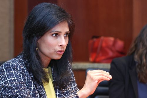 연합뉴스와 인터뷰하는 기타 고피나스 IMF 수석부총재(서울=연합뉴스) 신현우 기자 = 기타 고피나스 국제통화기금(IMF) 수석부총재가 서울 중구 웨스틴조선호텔에서 연합뉴스와 인터뷰하고 있다. 2023.1.31 nowwego@yna.co.kr