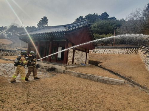 7일 실시된 용인 충렬서원 훈련[경기도 소방재난본부 제공. 재판매 및 DB 금지]