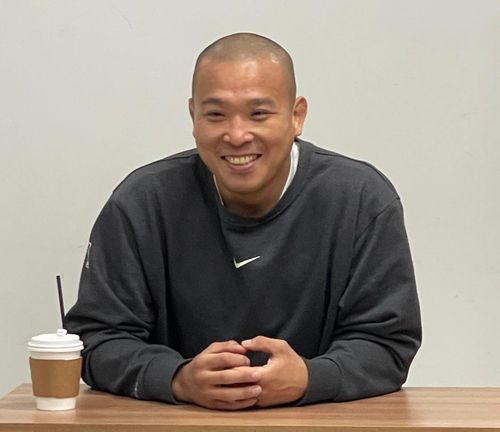 기자회견 중 미소를 보이는 박준용[촬영 이대호]