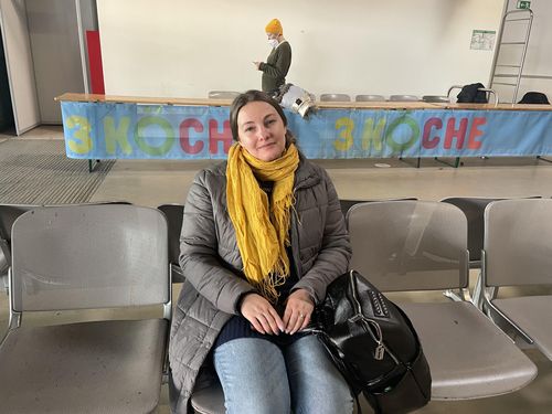 베를린 옛 테겔공항 피난민 임시수용시설에 입주한 안나(베를린=연합뉴스) 이율 특파원 = 베를린 옛 테겔공항에 마련된 우크라이나 피난민 임시수용시설에 입주한 안나. 2023.2.20