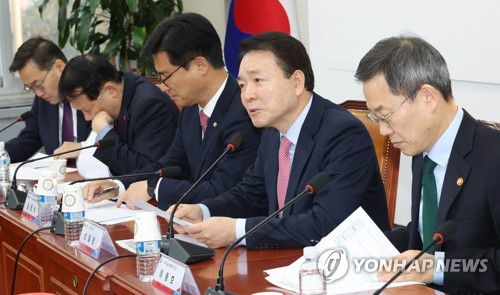 네트워크 기술패권 경쟁 선도를 위한 민당정 발언하는 성일종 정책위의장(서울=연합뉴스) 백승렬 기자 = 국민의힘 성일종 정책위의장이 23일 국회에서 열린 네트워크 기술패권 경쟁 선도를 위한 민당정 간담회에서 발언하고 있다. 2023.2.23 srbaek@yna.co.kr