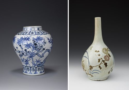 왼쪽부터 '백자청화 매죽문 호'(조선,15세기, 국보)와 '백자청화철채동채 초충난국문 병'(조선, 18세기, 국보)[리움미술관 제공. 재판매 및 DB 금지]