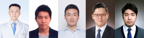 연구팀(왼쪽부터) 분당서울대병원 소화기내과 이종찬 교수, 분당서울대병원 빅데이터센터 이용석 박사, 서울대병원 혈액종양내과 박창희 전임의, 숭실대학교 컴퓨터공학과 송현주 교수, 방앤옥컨설팅 옥찬영 이사 [분당서울대병원 제공]