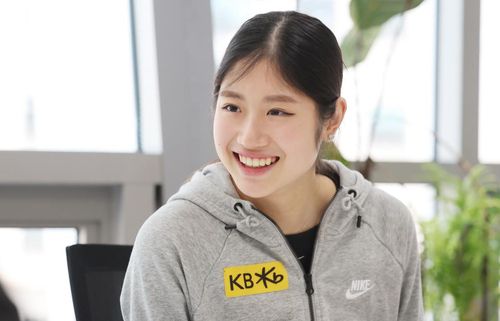 밝게 웃는 이해인(서울=연합뉴스) 최재구 기자 = 피겨스케이팅 여자 싱글 국가대표 이해인이 3월 31일 서울 강남구 올댓스포츠 사무실에서 연합뉴스와 인터뷰하고 있다. 2023.4.2. jjaeck9@yna.co.kr