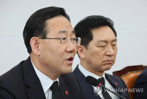 발언하는 주호영 원내대표(서울=연합뉴스) 이정훈 기자 = 국민의힘 주호영 원내대표가 3일 오전 국회에서 열린 최고위원회의에서 발언하고 있다. 2023.4.3 uwg806@yna.co.kr