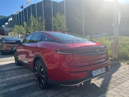 크라운 2.4리터 듀얼부스트 하이브리드[촬영 이승연]