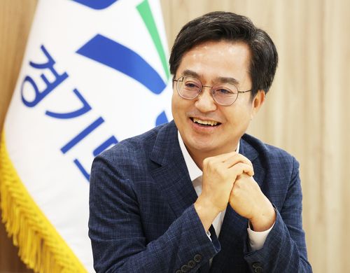 인터뷰하는 김동연 경기지사[연합뉴스 사진. 재판매 및 DB 금지]