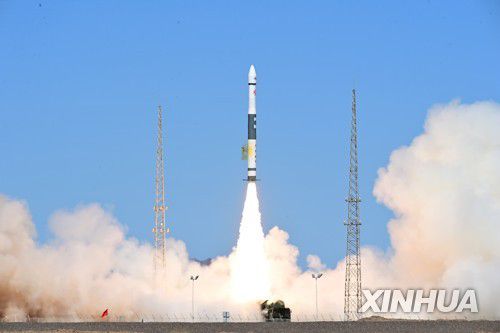 중국 로켓 발사[신화 연합뉴스 자료사진]