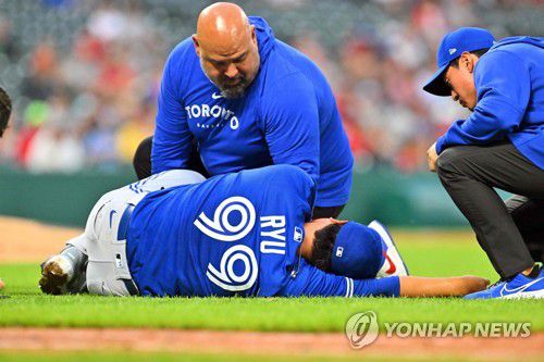 고통스러워하는 류현진[AFP/게티이미지=연합뉴스]