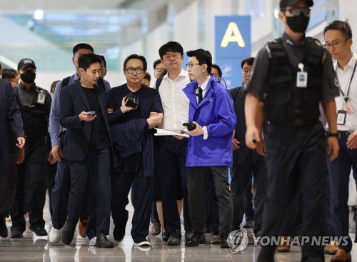 미국서 9년 만에 강제송환 된 유병언 차남[연합뉴스 자료사진]