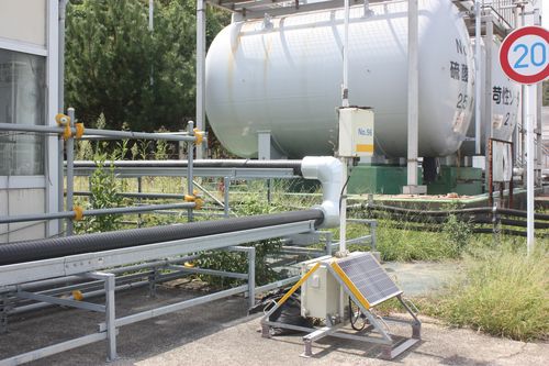 도쿄전력의 후쿠시마 오염수 방류설비(도쿄=연합뉴스) 경수현 특파원 = 후쿠시마 제1원자력발전소 오염수(일본 정부 명칭 '처리수')를 해양 방류 중인 도쿄전력이 지난 2일 외국 언론사 기자들을 초청해 현장 공개 취재행사를 진행했다. 바닷물과 섞기 전 K4 탱크 군에서 오염수를 흘려보내는 검은색 파이프. 2023.09.02