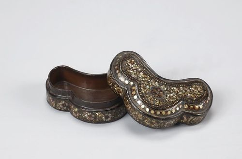 나전국화넝쿨무늬합국립중앙박물관 소장품 [전국박물관소장품검색 누리집 e뮤지엄 제공. 재판매 및 DB 금지]