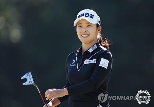 활짝 웃는 김수지.[KLPGA 제공. 재판매 및 DB 금지]