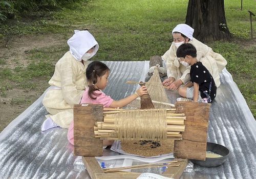 거창삼배길쌈 체험 [국립민속박물관 제공. 재판매 및 DB 금지]