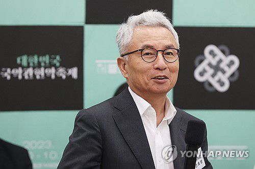 인사말 하는 안호상 사장(서울=연합뉴스) 강민지 기자 = 13일 오후 서울 종로구 세종문화회관에서 열린 '대한민국 국악관현악축제' 제작발표회에서 안호상 세종문화회관 사장이 인사말을 하고 있다. 2023.9.13 mjkang@yna.co.kr