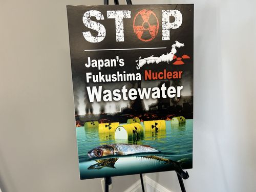 고든 존슨 뉴저지주 상원의원이 촬영을 사양한 포스터(잉글우드[미 뉴저지주]=연합뉴스) 고일환 특파원