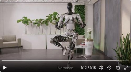 옵티머스가 한 발로 서 있는 모습[일론 머스크 엑스 계정 캡처]