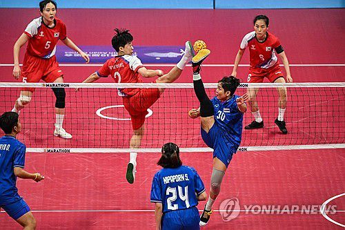 태국과 결승전 벌인 한국 세팍타크로 여자 레구 대표팀 [AFP=연합뉴스]