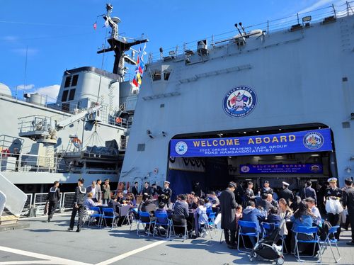 미국 볼티모어에 입항한 한국 해군 순항훈련전단(볼티모어[美메릴랜드주]=연합뉴스) 김동현 특파원 = 9일(현지시간) 미국 볼티모어에 입항한 한국 해군 순항훈련전단의 한산도함에서 환영행사가 열리고 있다. 2023.10.9