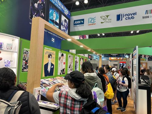 뉴욕 코믹콘 행사장에 몰린 인파(뉴욕=연합뉴스) 이지헌 특파원 = 12일(현지시간) 미국 뉴욕 맨해튼 자비츠컨벤션센터에서 개막한 엔터테인먼트 박람회 '뉴욕 코믹콘(ComicCon) 2023'에 관람객들이 북적이고 있다. 2023.10.12 photo@yna.co.kr