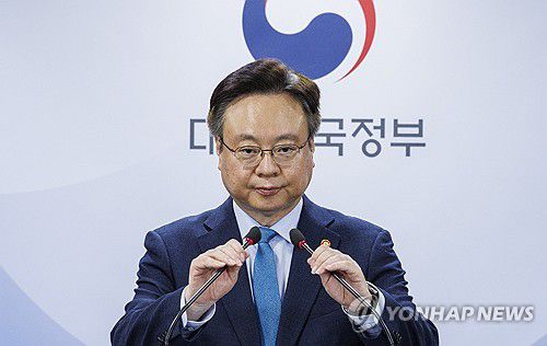 지역 및 필수 의료 혁신 이행을 위한 추진계획 발표 시작하는 조규홍 복지부 장관(서울=연합뉴스) 황광모 기자