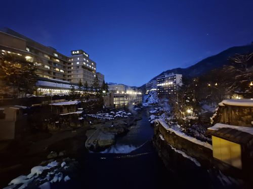 갤럭시 S23 FE로 찍은 야경[촬영 오규진]