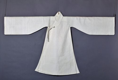 배천조 묘 출토 복식 재현품(도포)[포항시 제공. 재판매 및 DB 금지]