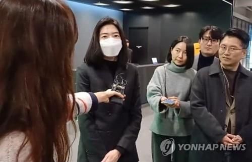 카카오 정신아 대표 내정자(왼쪽 두 번째)와 카카오모빌리티 류긍선 대표(맨 오른쪽)[촬영 홍국기]