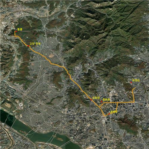 1777년(정조 1) 능행로(환궁) 지도화 예시연구에서 밝혀낸 내용을 토대로 홍릉에서 모화관 앞길, 하연대, 숭례문 앞길, 경희궁 흥화문, 광달문으로 이동한 경로를 표시한 지도 [문화재청 제공. 재판매 및 DB 금지]