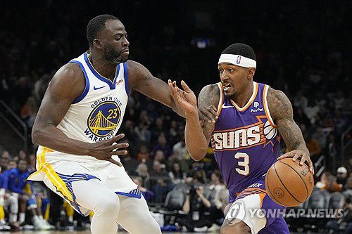 수비하는 드레이먼드 그린[AP=연합뉴스 자료사진. 재판매 및 DB금지]