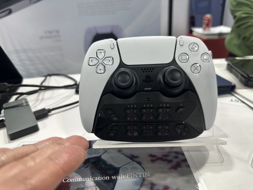 듀얼센스에 탑재한 시각장애인용 키보드 '핀틴'[촬영 오규진]