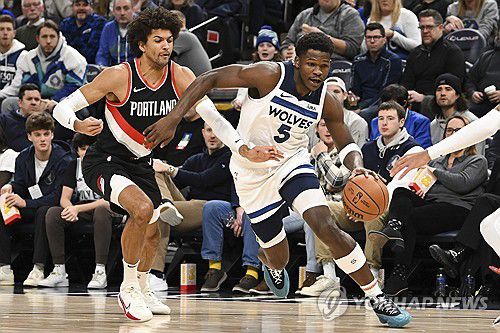 미네소타와 포틀랜드의 13일 경기 모습. [AP=연합뉴스]