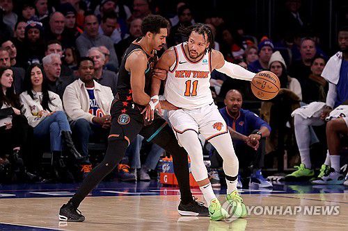 돌파 시도하는 브런슨[USA투데이=연합뉴스]