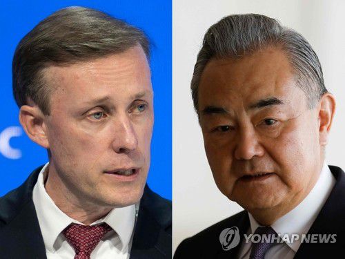 설리번(좌)과 왕이[AFP 연합뉴스 자료사진]  2024.01.26 passion@yna.co.kr