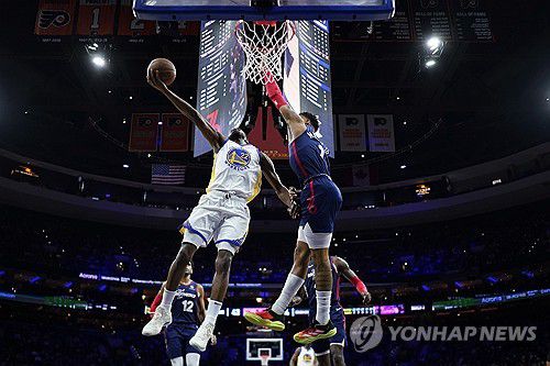 골든스테이트의 앤드루 위긴스(왼쪽)[AP=연합뉴스]