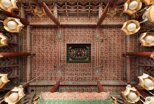 인정전 천장[문화재청 제공. 재판매 및 DB 금지]