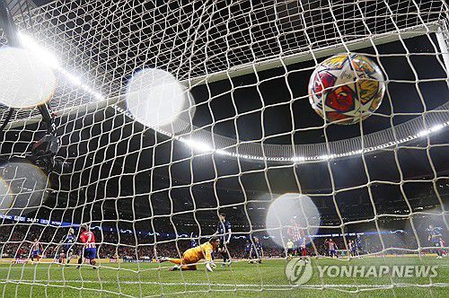 승부차기까지 가는 혈투를 펼친 아틀레티코 마드리드와 인터 밀란[EPA=연합뉴스]