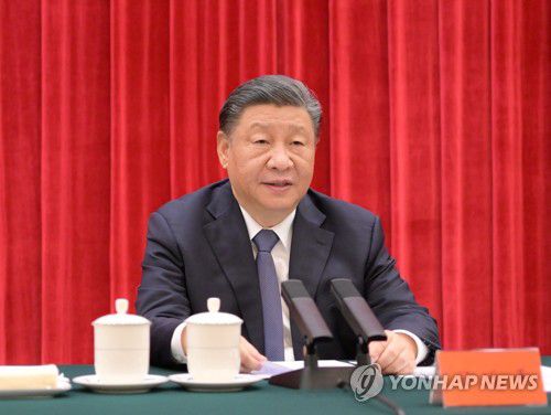 마오쩌둥 탄생 130주년 연설하는 시진핑(베이징 신화=연합뉴스) 시진핑 중국 국가주석이 지난해 12월 26일 베이징 인민대회당에서 열린 마오쩌둥(毛澤東·1893∼1976) 탄생 130주년 기념 좌담회에서 연설하고 있다. 2024.03.18 besthope@yna.co.kr