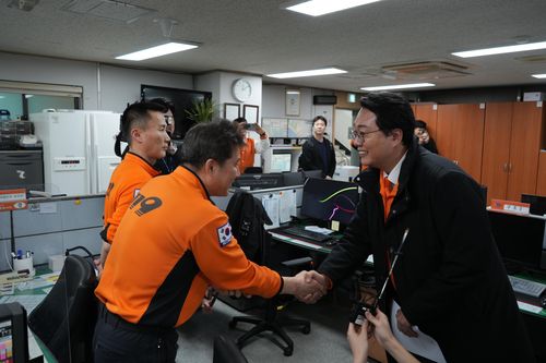 개혁신당 천하람 총괄선대위원장 영등포소방서 방문[개혁신당 제공. 재판매 및 DB 금지]