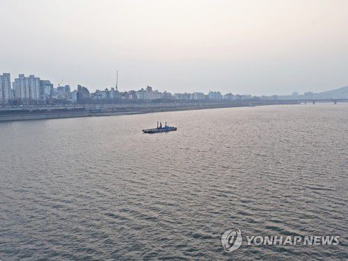 뿌연 미세먼지 내린 한강[연합뉴스 자료사진]