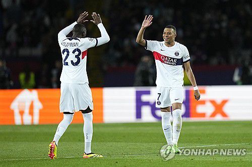 환호하는 음바페[EPA=연합뉴스]