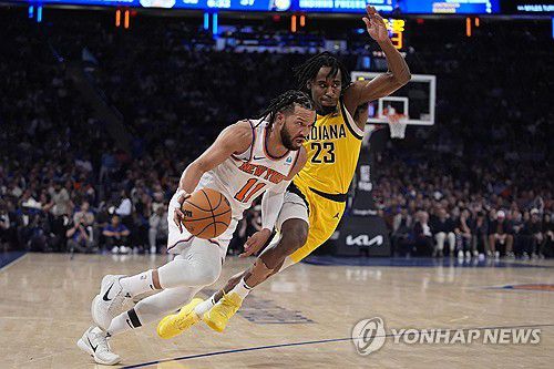 제일런 브런슨(11번)의 드리블 [AP=연합뉴스]