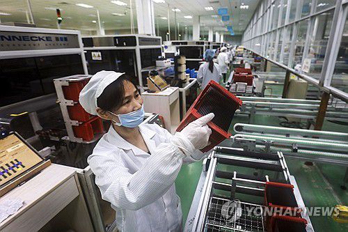 중국의 태양광 패널 공장[AP 연합뉴스 자료사진. 재판매 및 DB 금지]