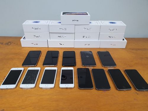 마산세관이 A씨에게서 압수한 중국산 위조 스마트폰[관세청 마산세관 제공. 재판매 및 DB 금지]