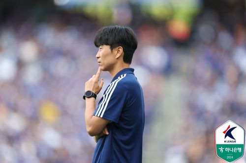 2경기 연속 승리를 따내지 못한 전북 현대 김두현 감독[한국프로축구연맹 제공. 재판매 및 DB 금지]