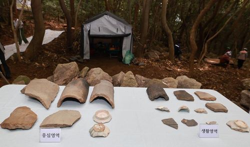 출토 유물[완도군 제공·재판매 및 DB 금지]