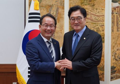 강준현 의원과 우원식 국회의장[강준현 의원 제공]