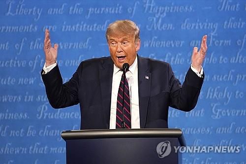 토론하는 트럼프 전 대통령[AP 연합뉴스 자료사진. 재판매 및 DB 금지]