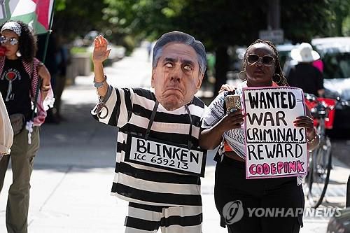 블링컨 장관 겨냥 '미국 중동 정책' 항의 시위[워싱턴 AFP=연합뉴스. 재판매 및 DB 금지]